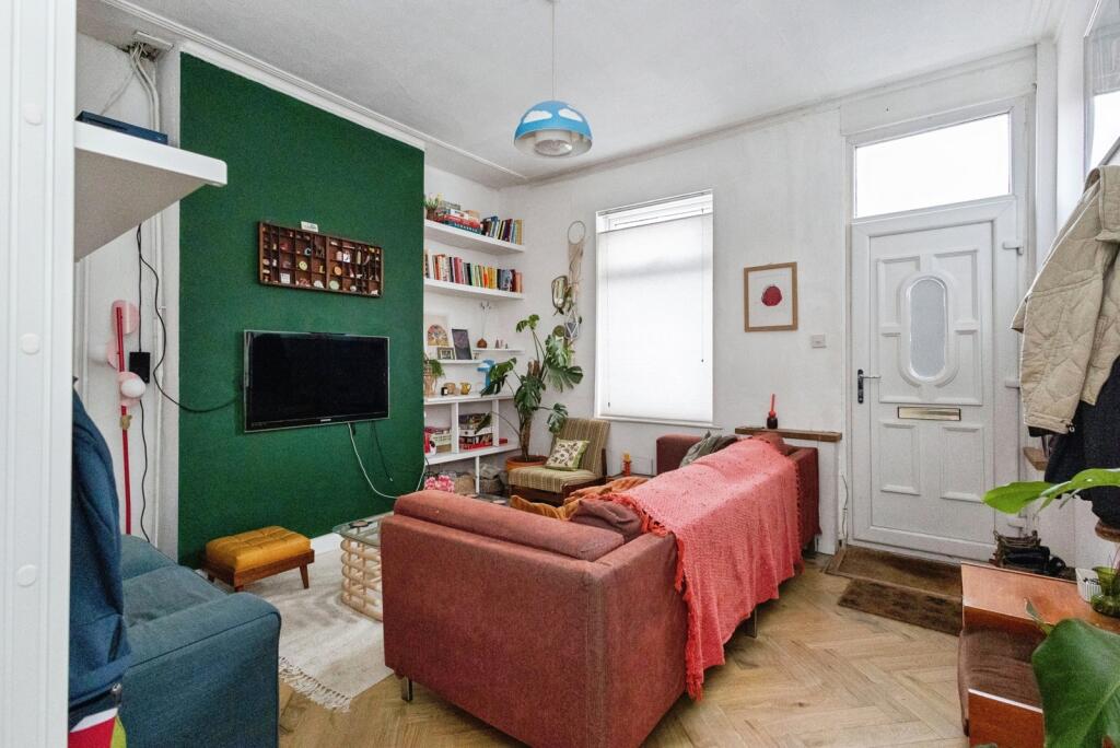 House in Manchester, Ladybarn, Burnage - View 4