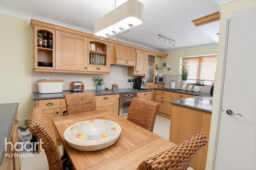 Apartment in Plymouth - View 4
