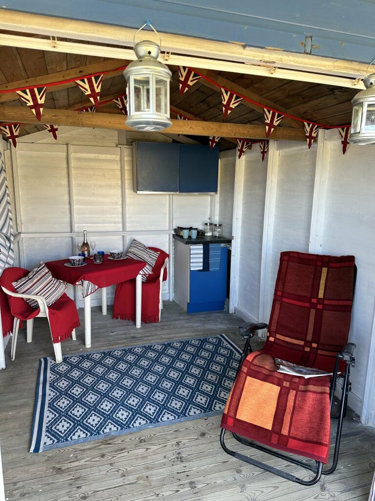 Beach Hut, Old Hunstanton Beach photo 2