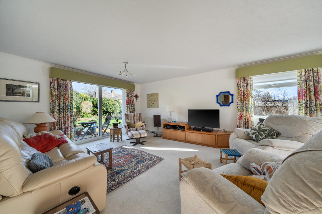 Okebourne Park, Liden, Swindon, SN3 photo 3