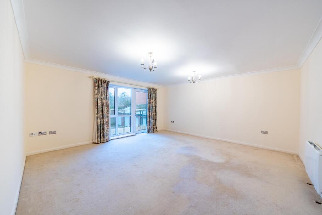 Apartment in Gedling, Burton Joyce - View 4
