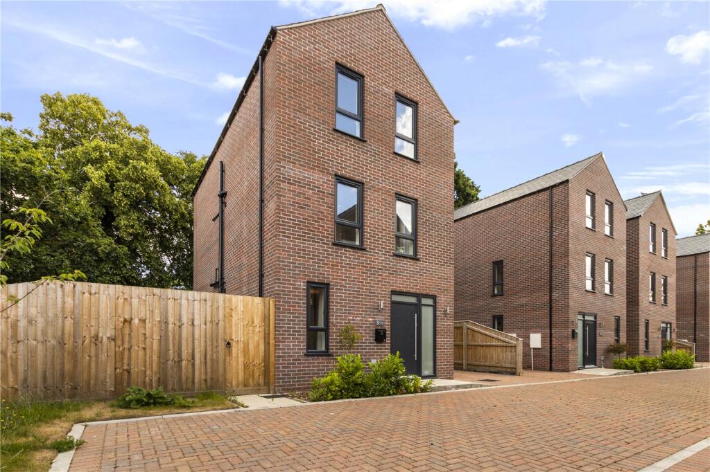 Main image of property: The Glade, College Street, Grimsby, North East Lincs, DN34