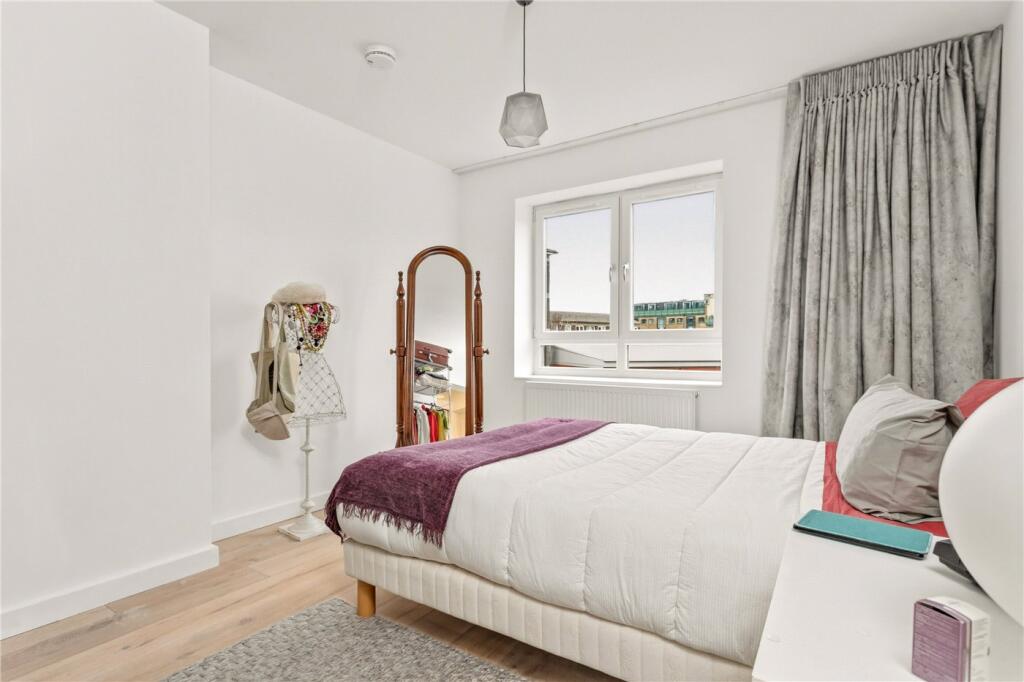 Main image of property: Hanbury Street, London, E1