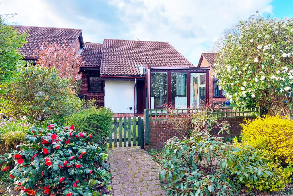 Main image of property: Pyrford Mews, Belmore Lane, Lymington, Hampshire, SO41