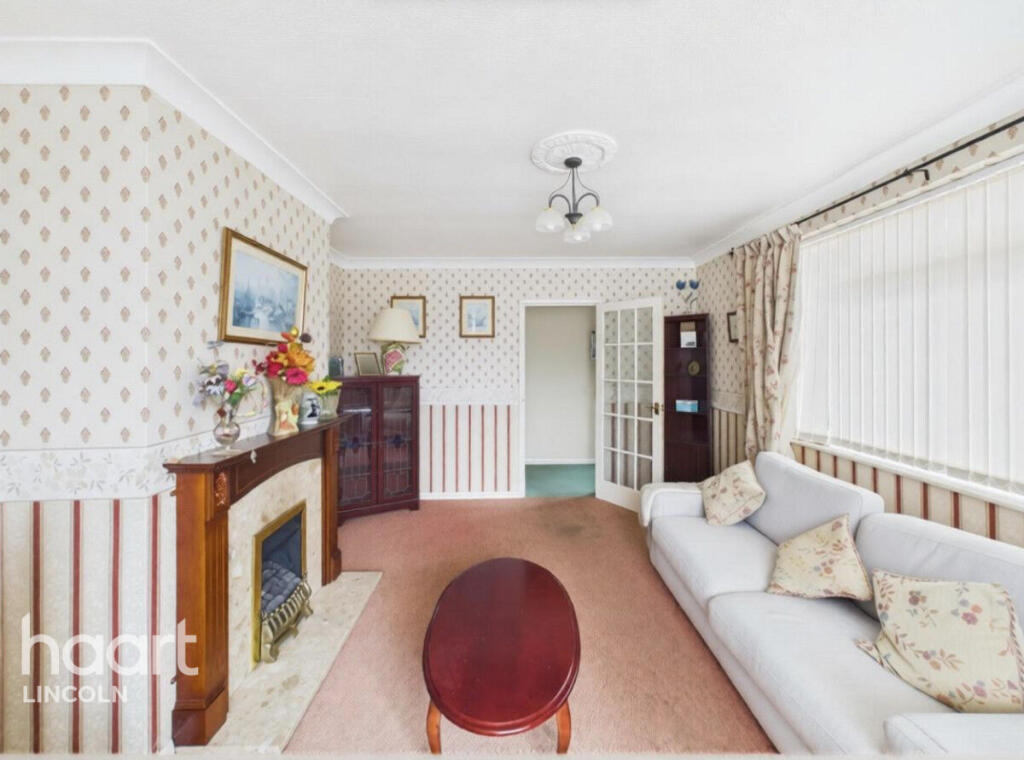 House in West Lindsey, Cherry Willingham CP - View 4