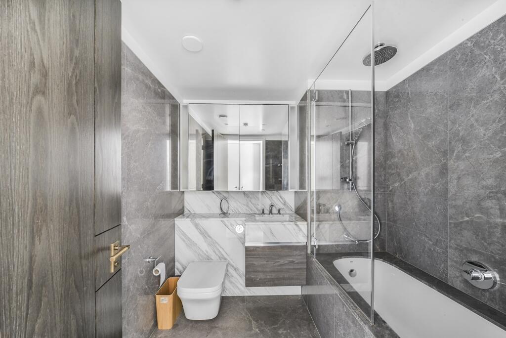 Apartment in London - View 3