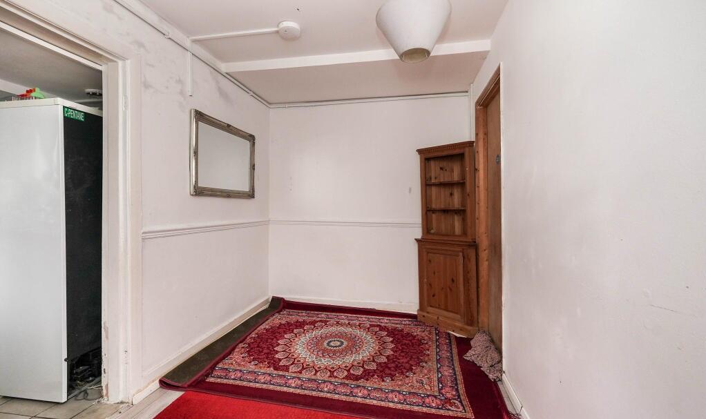 House in Canterbury - View 5