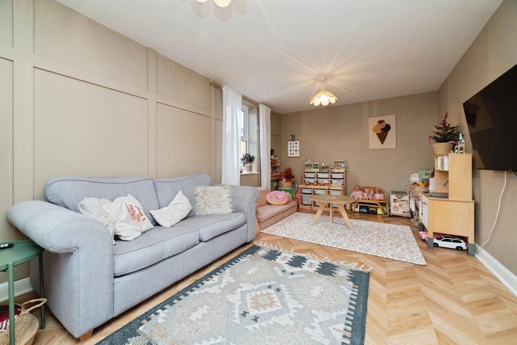 Wilson Drive, Cottingham - View 4