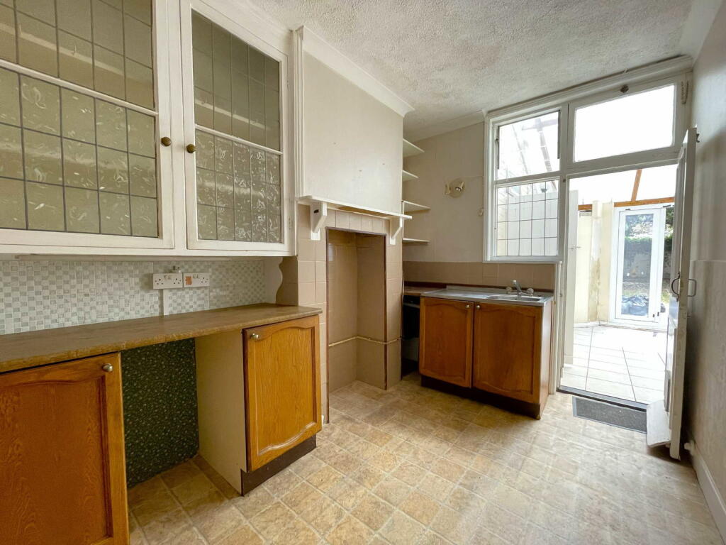 House in Portsmouth - More