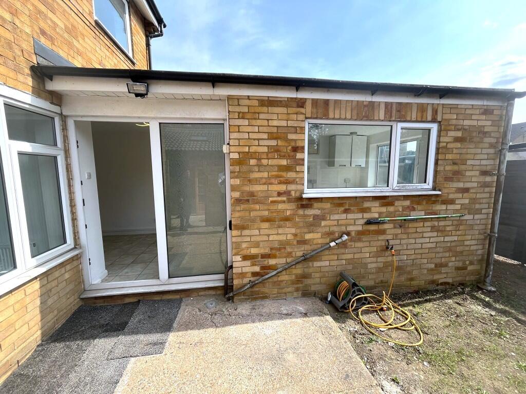 Main image of property: Marsh Road, Luton, Bedfordshire, LU3