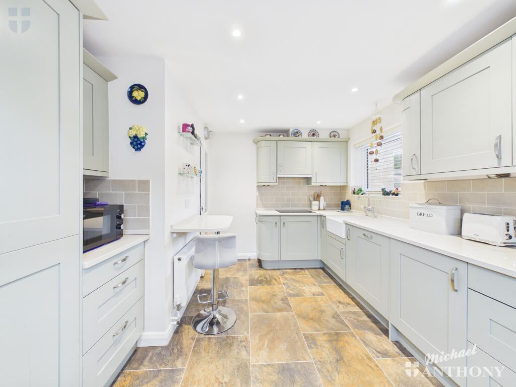 House in Wendover, Buckinghamshire - View 4