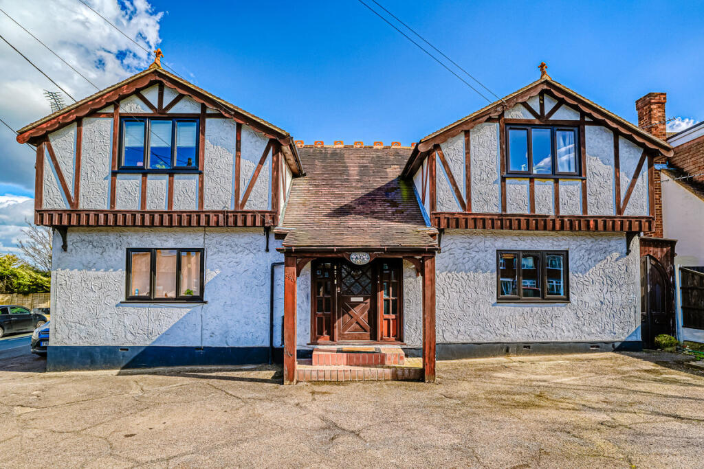 Main image of property: High Road, Benfleet, SS7