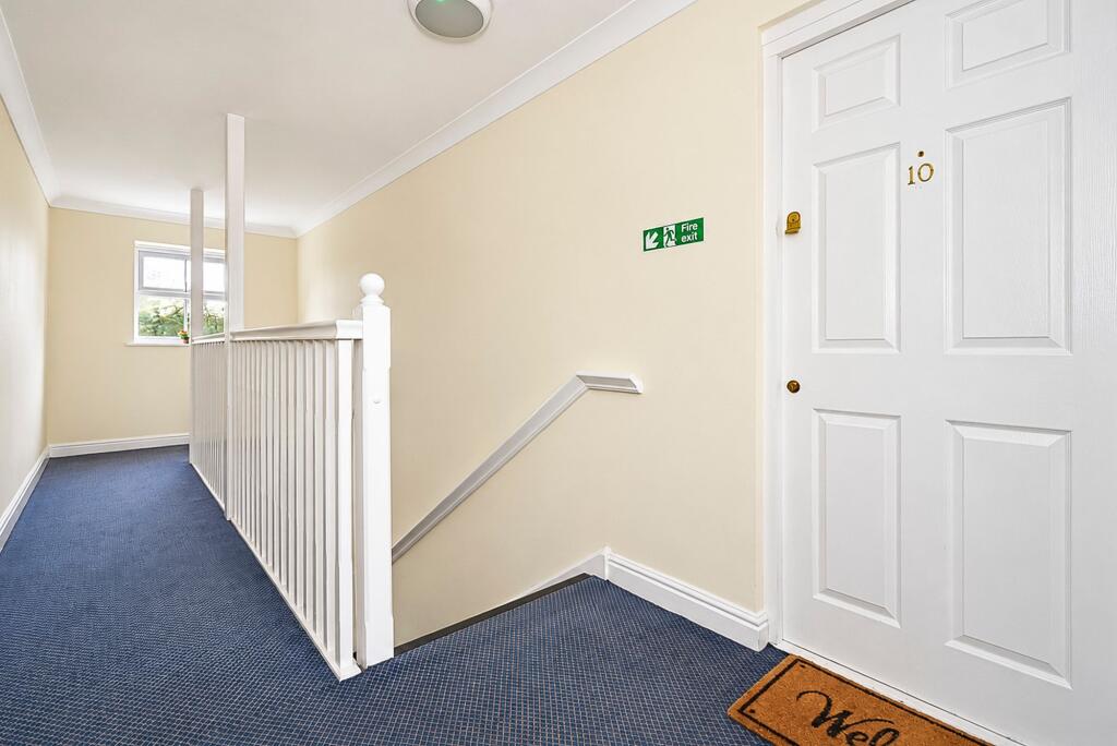 Apartment in Preston - View 5