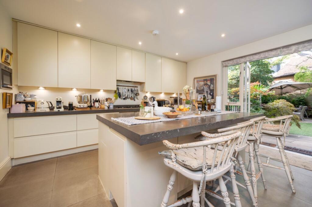 House in London - More