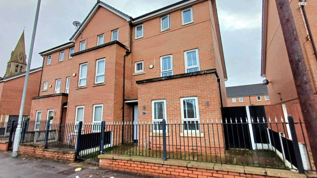 Main image of property: Liverpool Street, Salford, M6 5GY