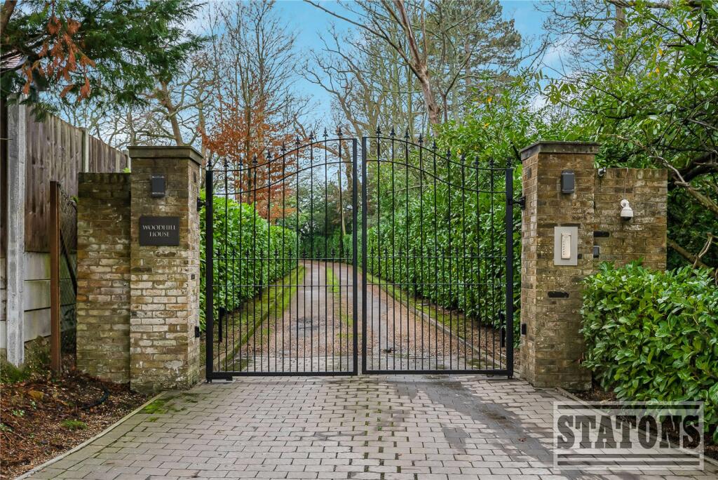 House in Welwyn Hatfield, Hatfield - View 5