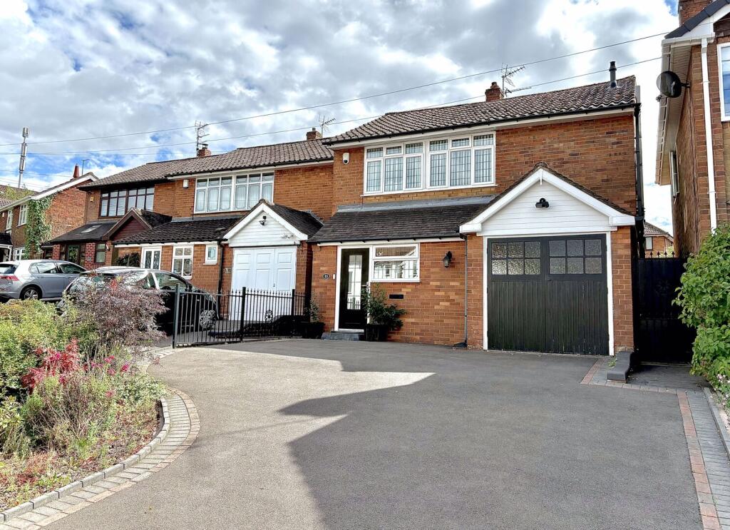 Main image of property: Gospel End Road, SEDGLEY, DY3 3LT