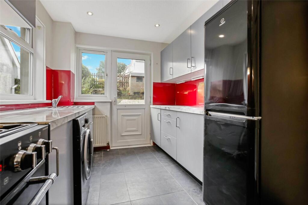 House in Glasgow, South Lanarkshire - View 4