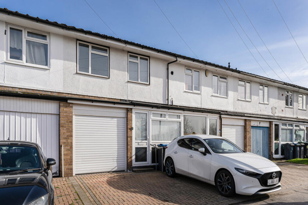 Main image of property: Alverston Gardens, London, SE25