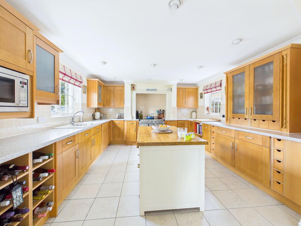 House in Huntingdonshire, Little Paxton - More