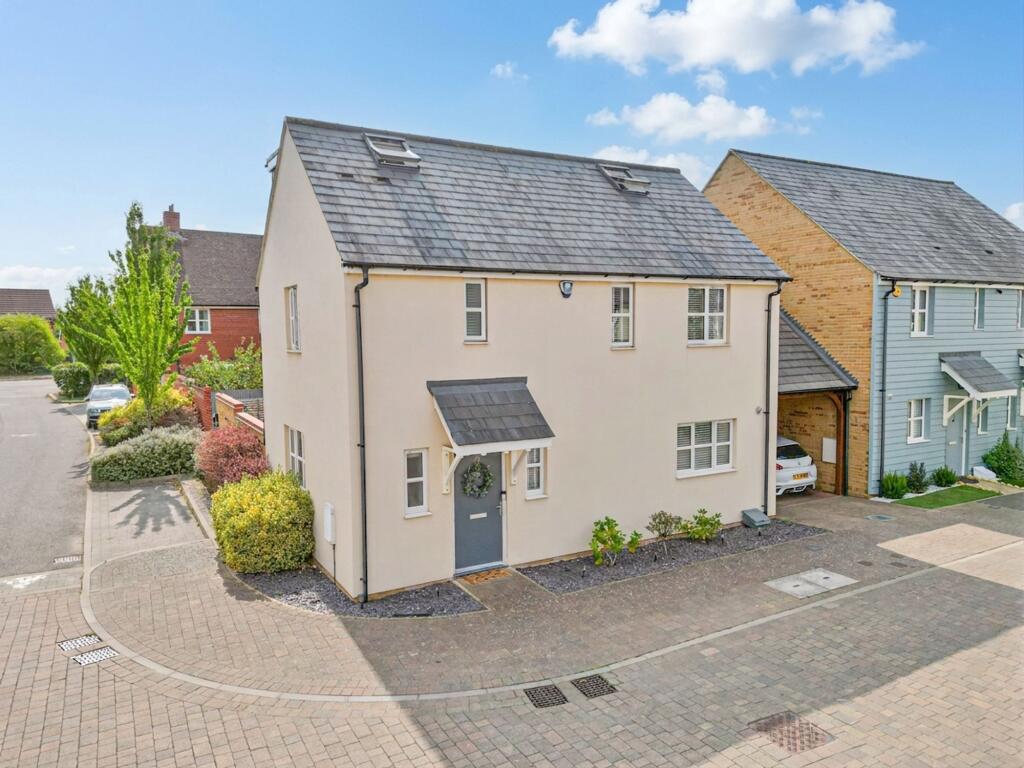 Main image of property: Collingwood Gardens, Brooklands, MK10