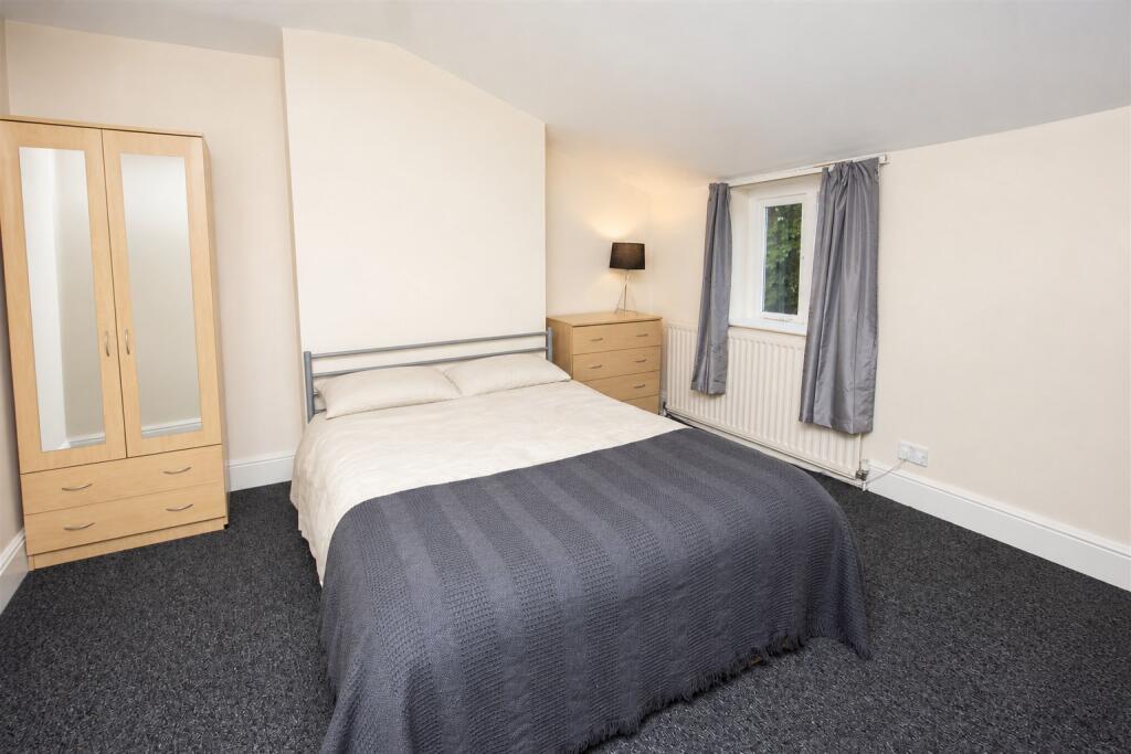House in Birmingham, Selly Park - More