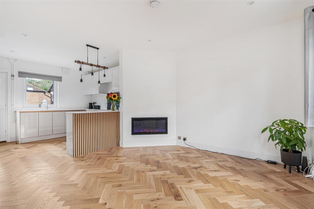 House in Cambridge - View 5