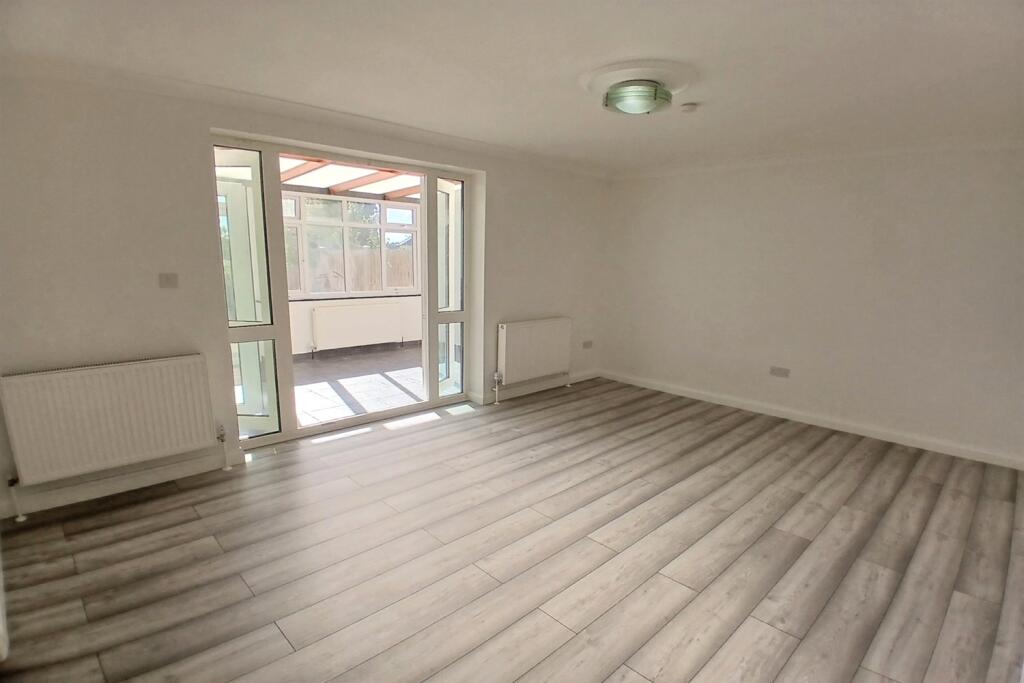 House in London - View 3
