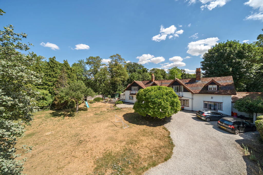 House in East Hertfordshire, Fordwich, Hertford - View 4