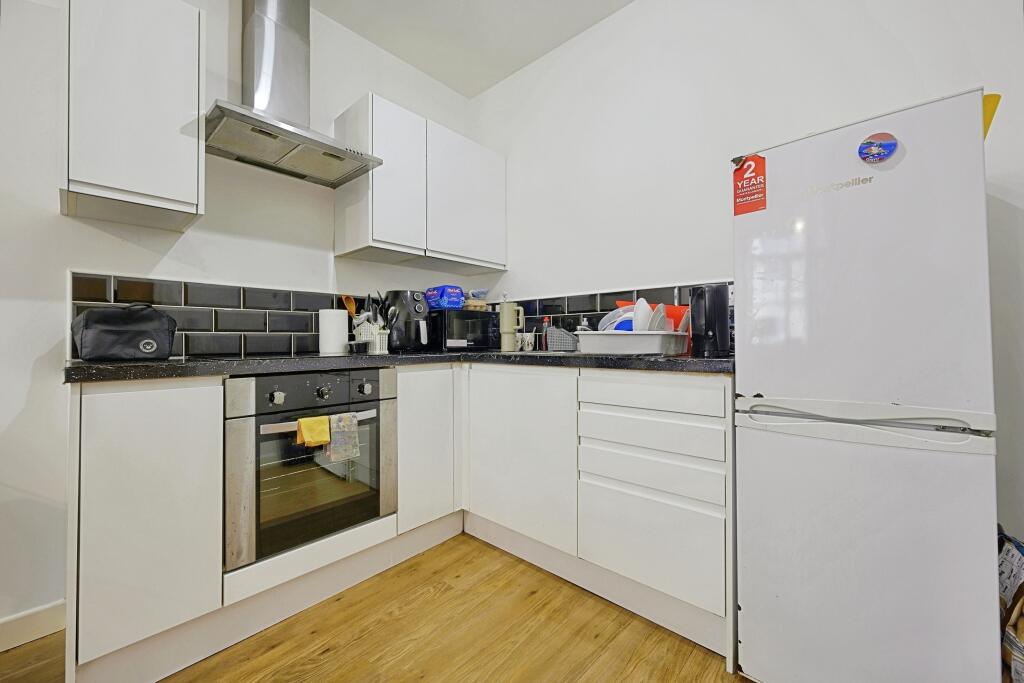 130 Sunbridge Road, Bradford, BD1 - View 6