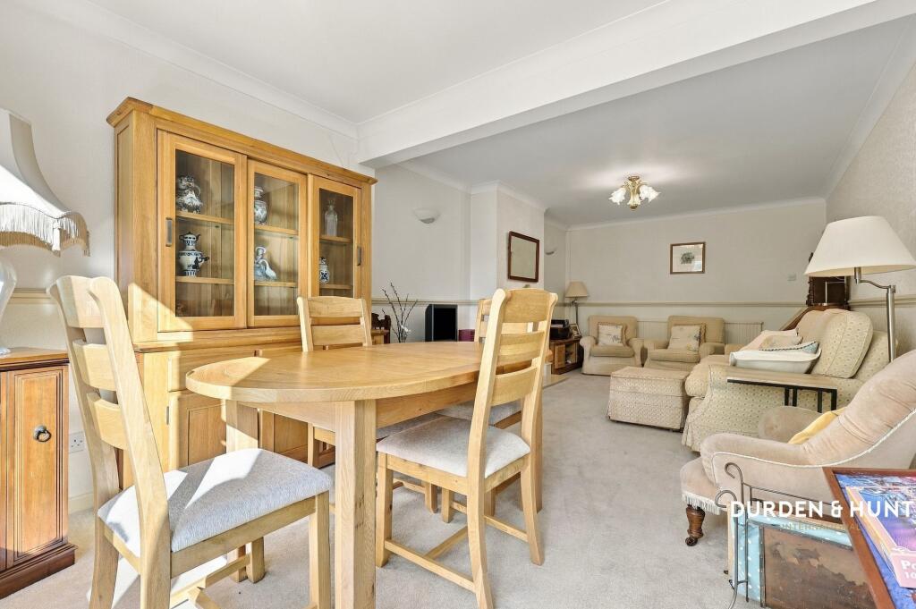 House in Rochford, Rayleigh - View 4
