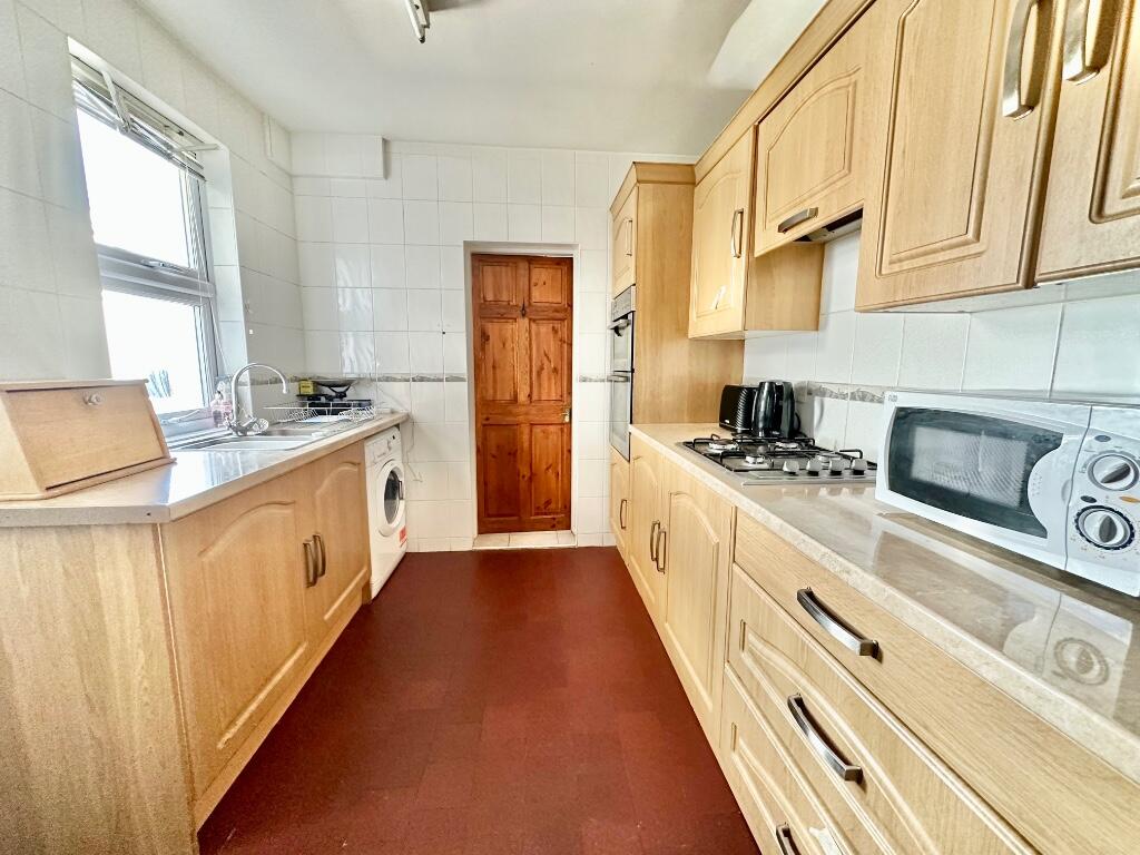 House in London - View 4