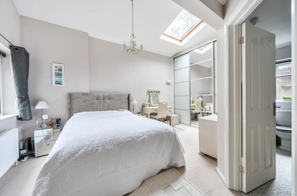 House in Southampton - View 5
