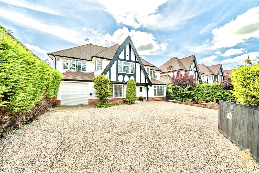 Main image of property: Derby Road, Beeston, Nottingham