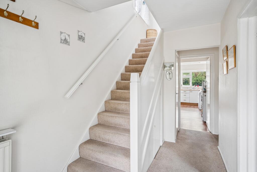 Westwood Drive, Little Chalfont photo 4