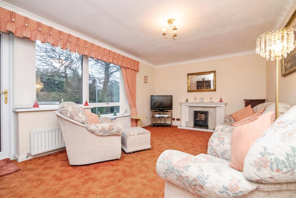 Apartment in Sandwell, West Midlands - View 3