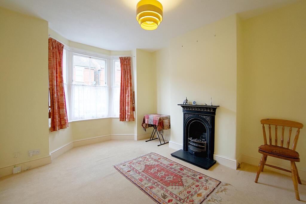 House in Milton Keynes, Bedford - View 5