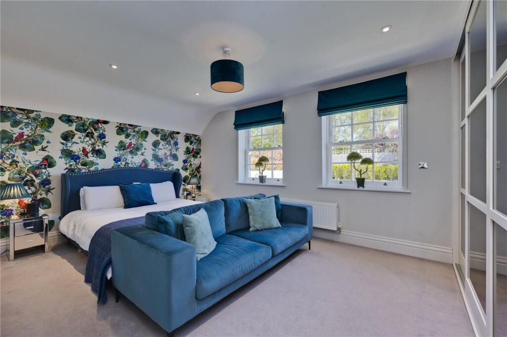 House in Redhill - View 5