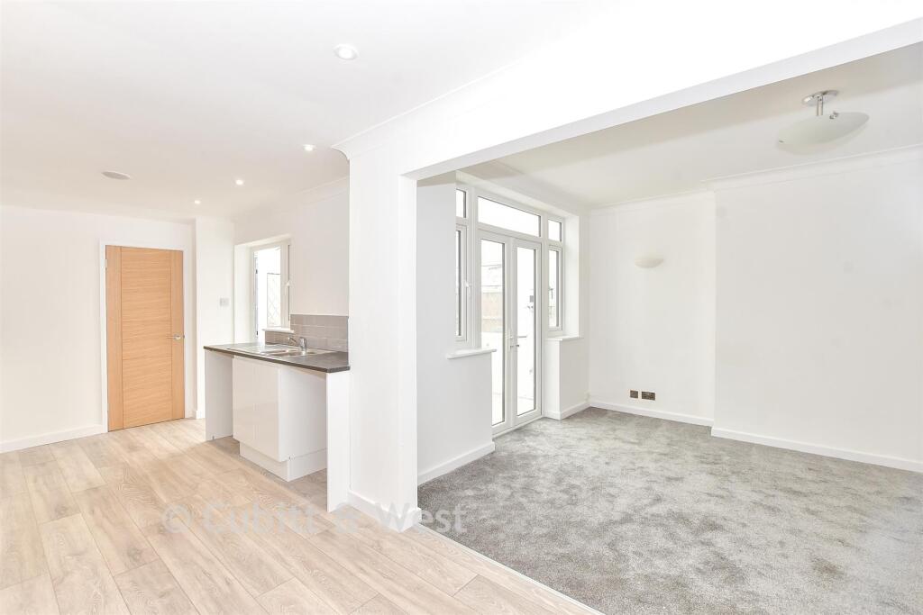 House in Portsmouth, Hilsea - More