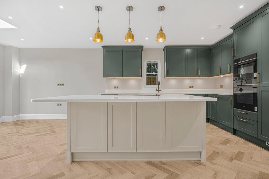 Hersham Road, Walton-On-Thames, Surrey, KT12 photo 4