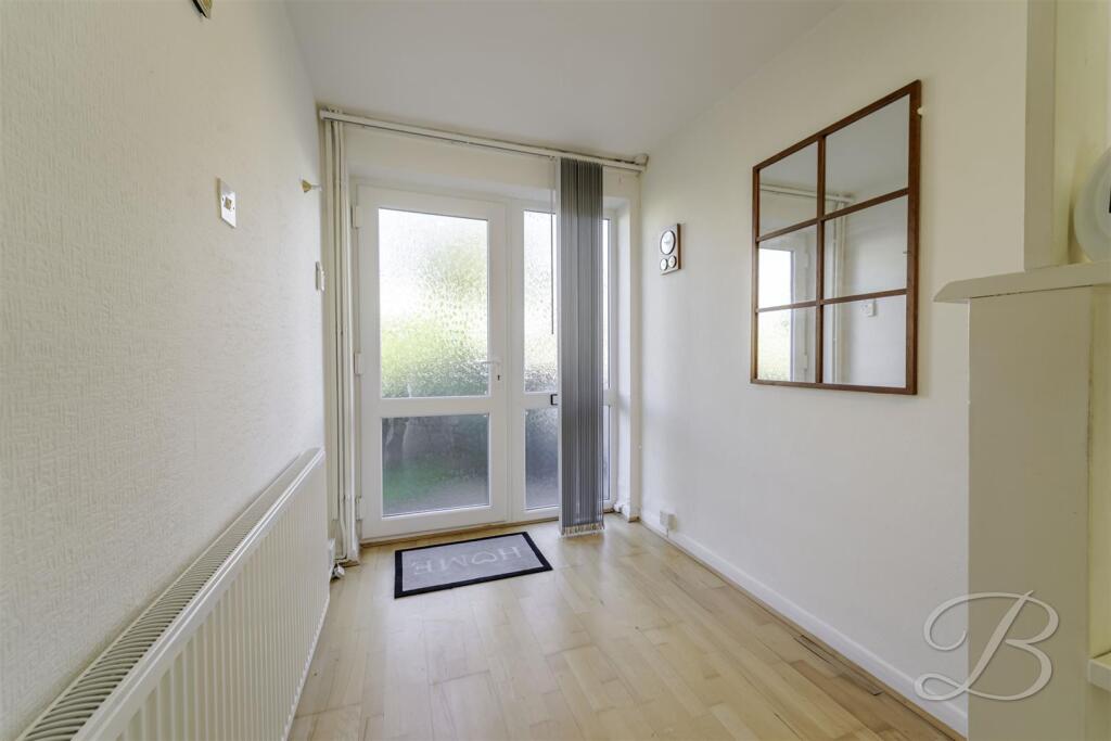 House in Mansfield, Forest Town - View 4