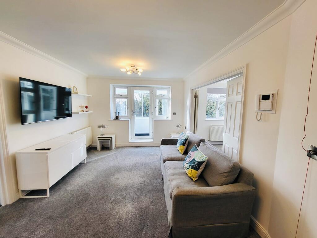 Apartment in London - View 3