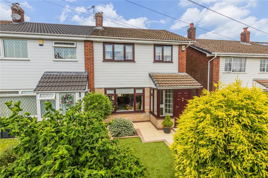Main image of property: Connington Close, Royton, Oldham, Greater Manchester, OL2