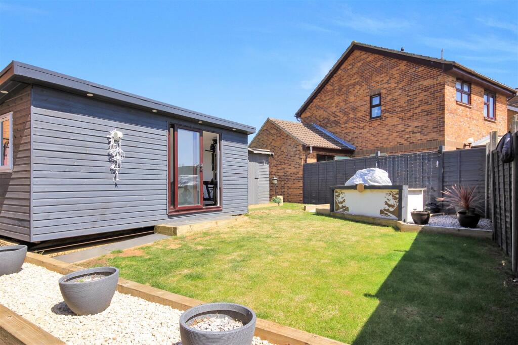 House in Wellingborough - View 5