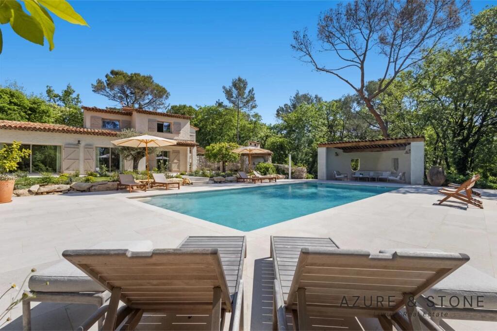 Main image of property: Provence-Alps-Cote d`Azur, Alpes-Maritimes, Roquefort-Les-Pins