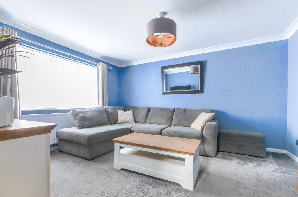 Carisbrooke Close, Eastbourne, East Sussex, BN23 photo 4