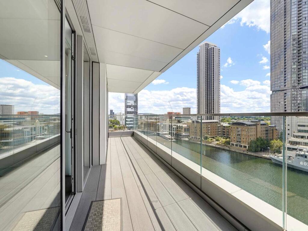 10, Park Drive, Canary Wharf, E14 photo 2
