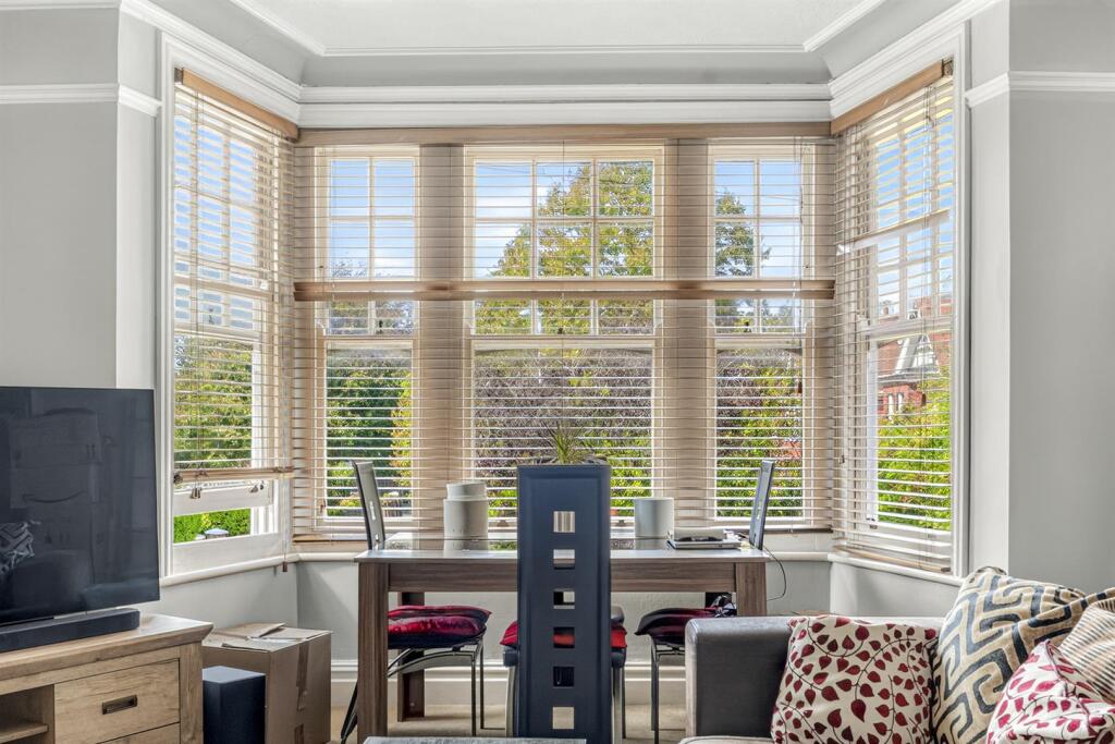 Apartment in Brighton - View 5