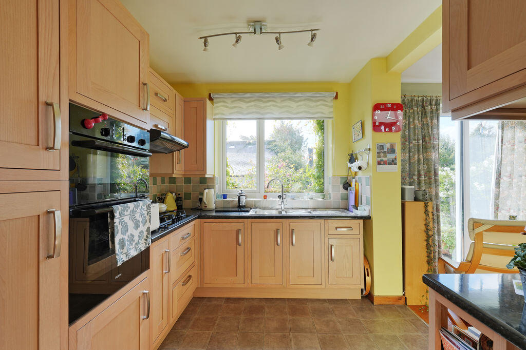House in Sheffield, South Yorkshire - More