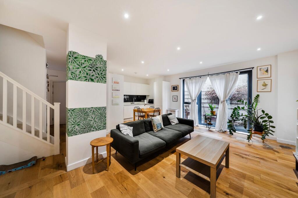 Main image of property: Waleorde Road, London, SE17